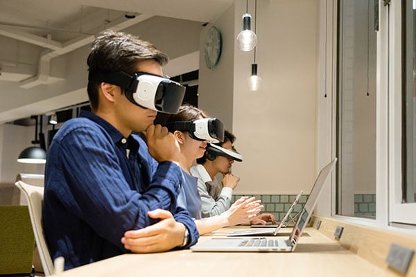 Realidad_Virtual-Apr-02-2025-07-31-18-8287-AM